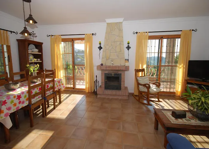 Vila Belvilla By Oyo Francisco Frigiliana